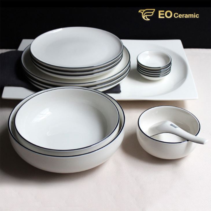 Round White Ceramic Plate Set