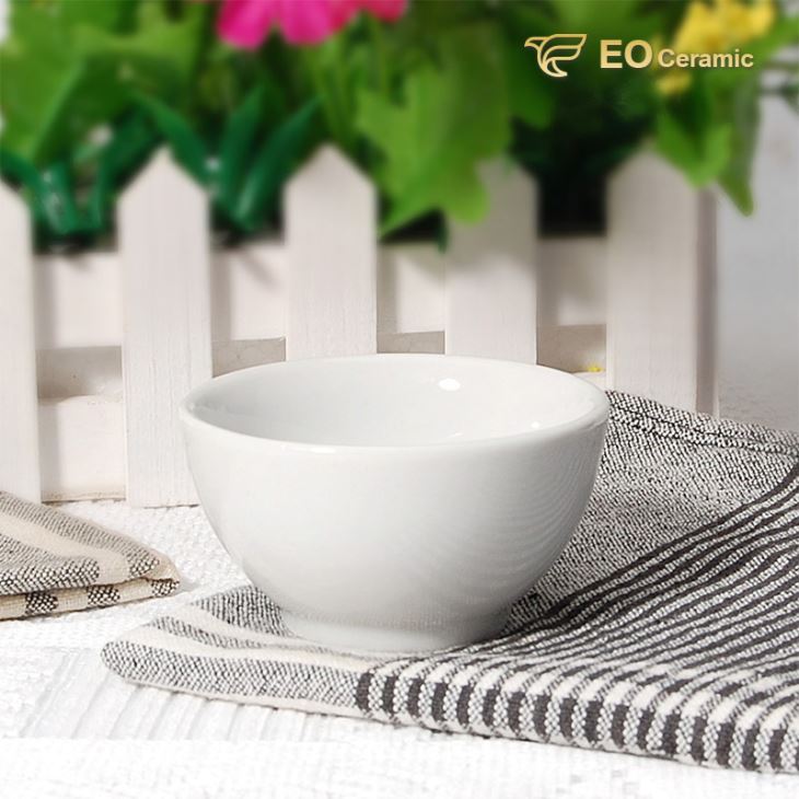 White Round Deep Ceramic Soup Bowl